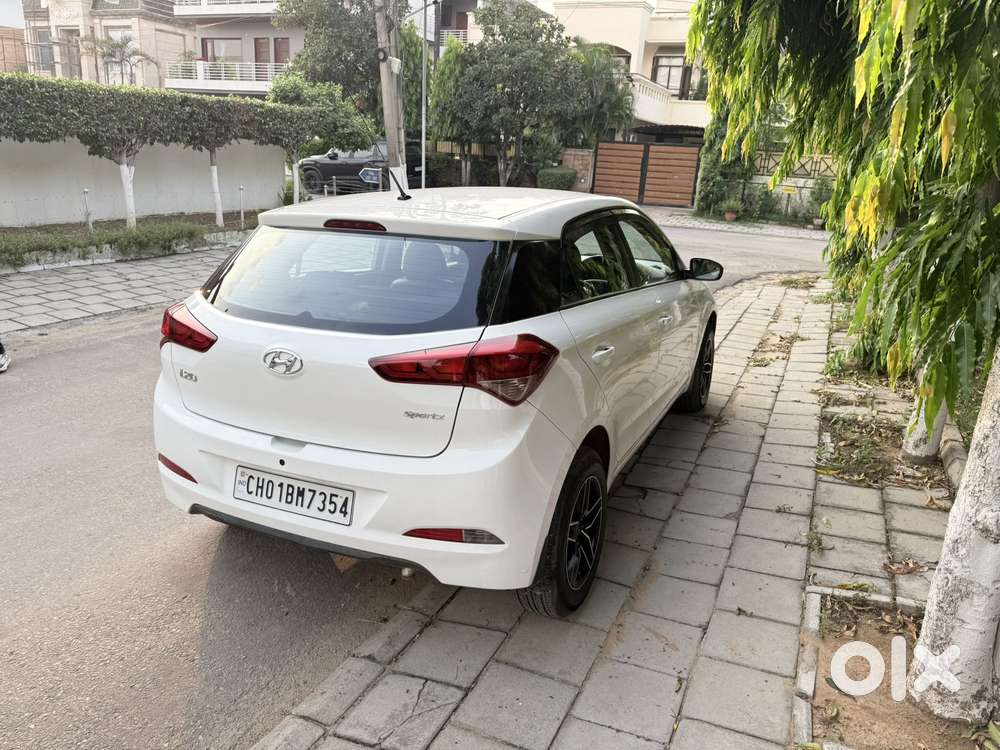 Hyundai I20 Sportz 1.2 Bs-iv, 2017, Petrol