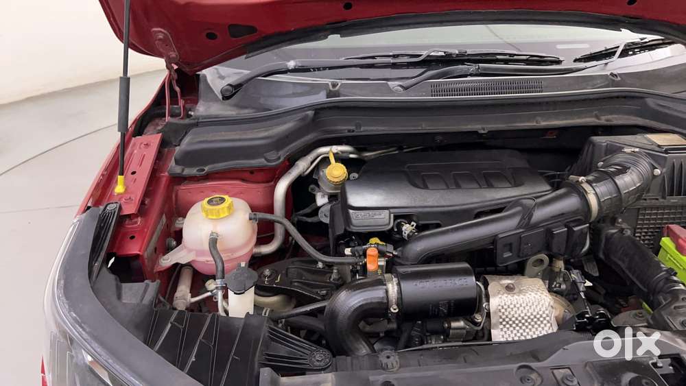 Mahindra Xuv300 W6, 2022, Petrol