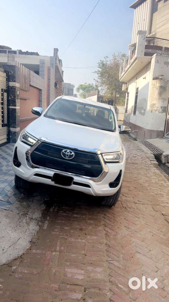 Toyota Hilux 2025 Diesel Well Maintained