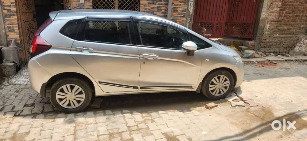 Honda Jazz पेट्रोल 2015