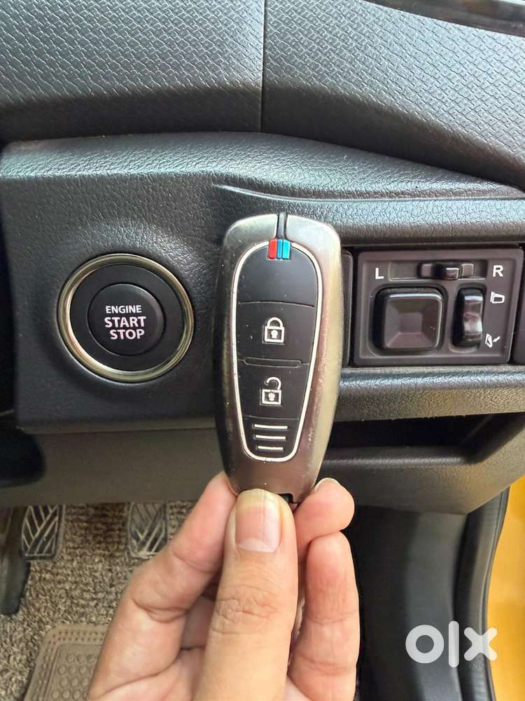 Maruti Suzuki Vitara Brezza Zdi Plus Dual Tone, 2018, Diesel