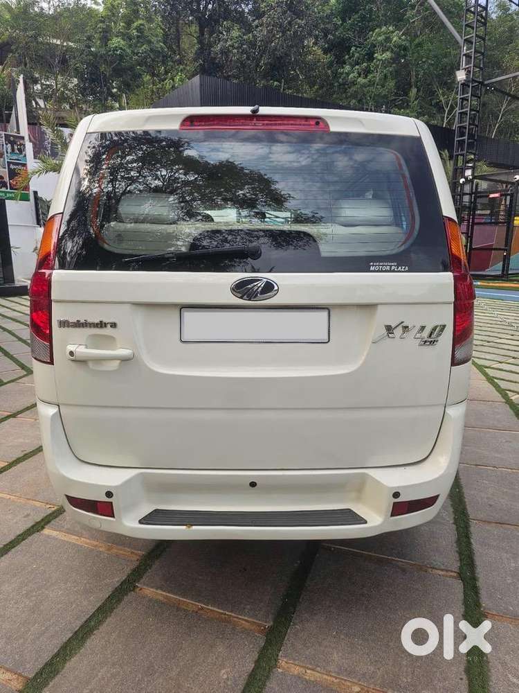 Mahindra Xylo 2010