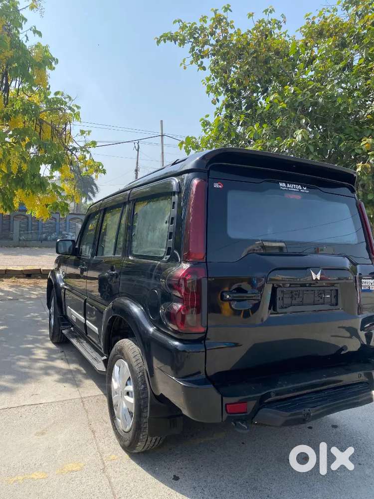 Mahindra Scorpio Classic 2025 Diesel Manual