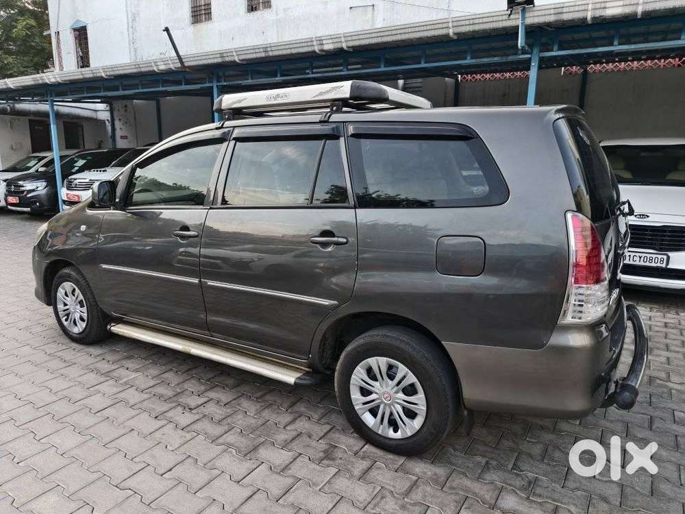 Toyota Innova 2.5 Gx 7 Str Bs-iii, 2011, Diesel