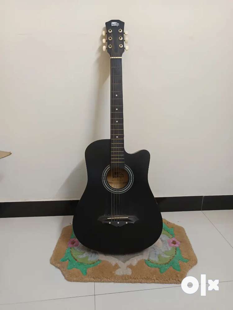 Guitar Used Musical Instruments for sale in Kolkata OLX