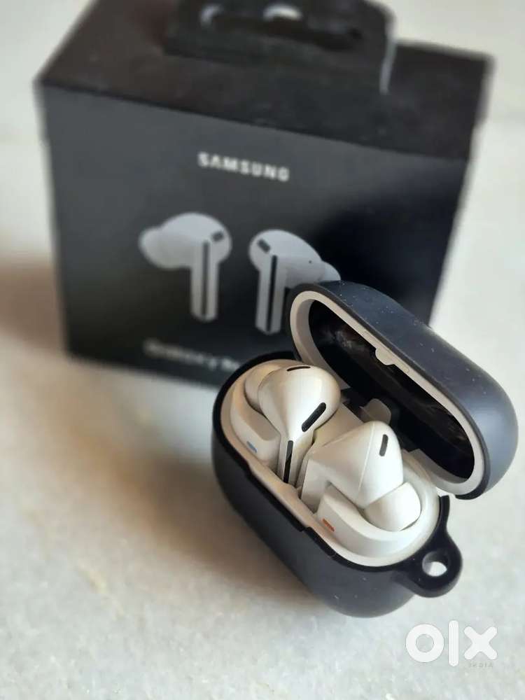 SAMSUNG GALAXY BUDS 3 PRO..still under samsung warranty