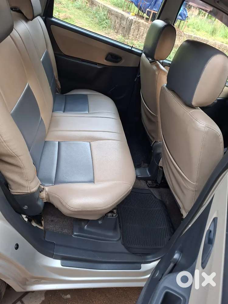 A/c.power Steering. Power Window. Centre Lock. Steerio.