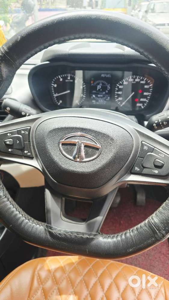 Tata Altroz 1.2 Xta Petrol Dct, 2023, Petrol