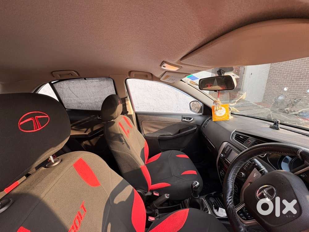 Tata Bolt Petrol 2016