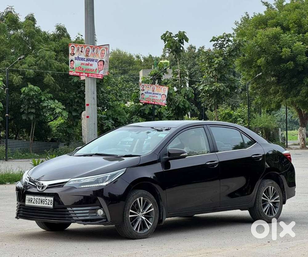 Toyota Corolla Altis 1.8 J, 2018, Petrol