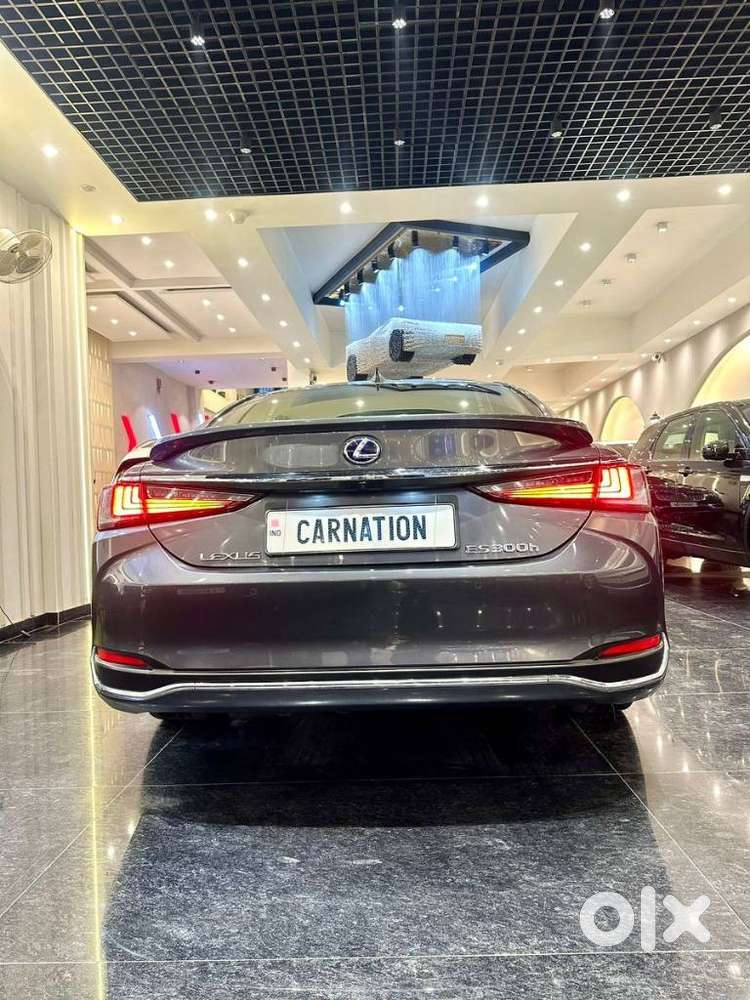 Lexus Es 300h Exquisite, 2022, Cng & Hybrids