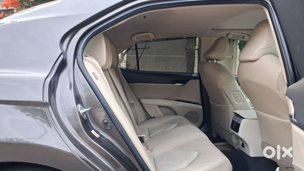 Toyota Camry Hybrid, 2020, Petrol