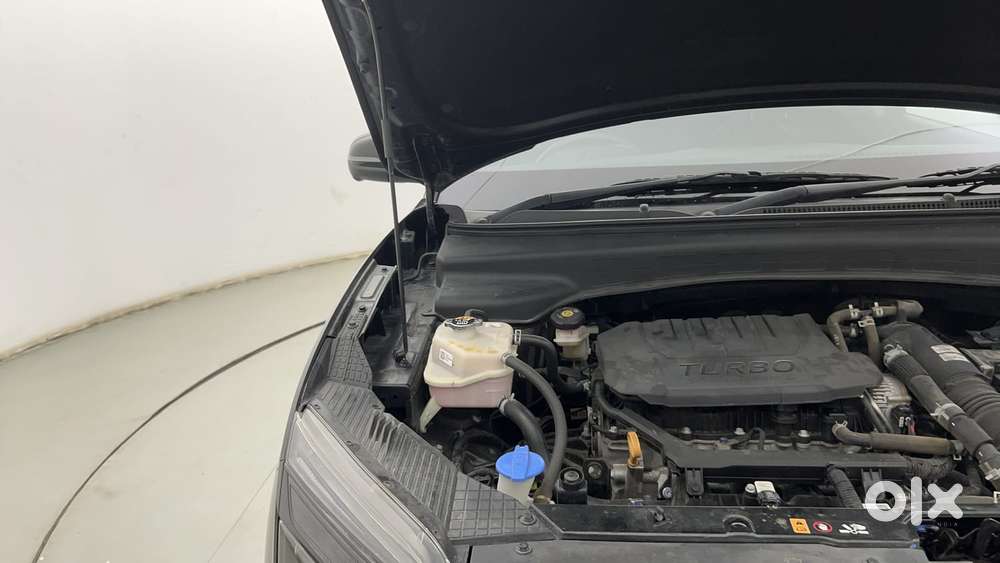 Hyundai Alcazar 1.5 Tdct Signature (o) 7s Petrol, 2023, Petrol