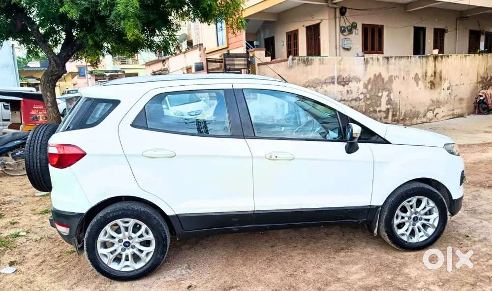 Ford Ecosport Titanium (o)  Top Variant  Showroom Condition