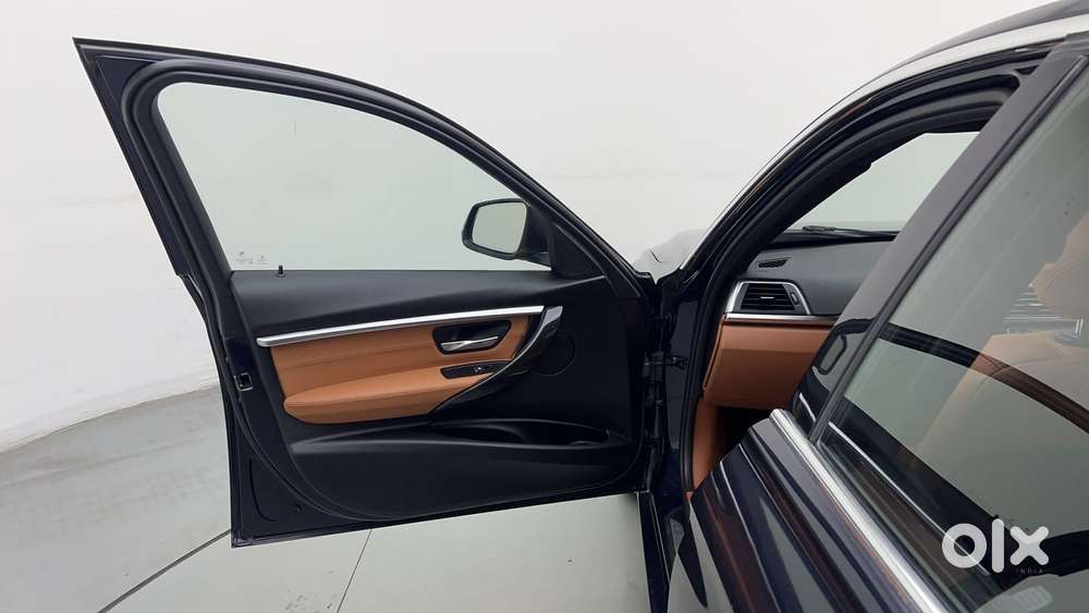 Bmw 3 Series 2.0 320i Luxury Line, 2016, Petrol