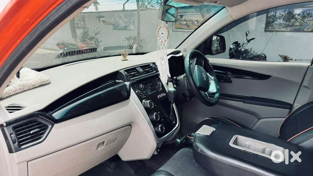 Mahindra Kuv 100 2016 Petrol Good Condition (6 Seater Family Car )