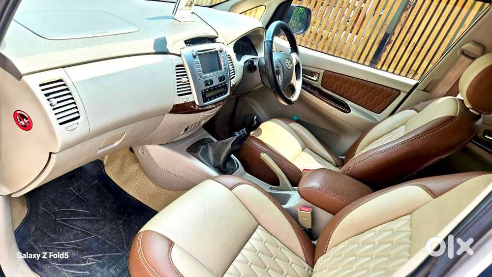 Toyota Innova 2.5 V 7 Str, 2012, Diesel
