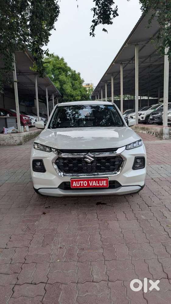 Maruti Suzuki Grand Vitara 1.5 Zeta Smart Hybrid At, 2022, Petrol