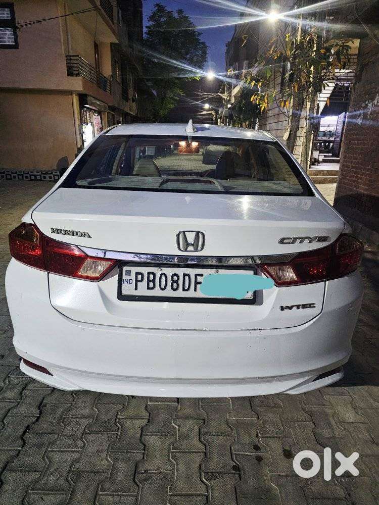 Honda City V At Sunroof, 2015, Petrol