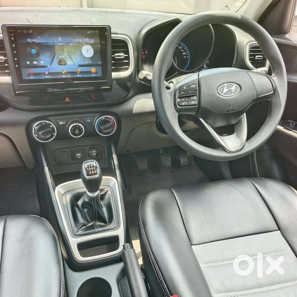 Hyundai Venue S Turbo, 2019, Petrol