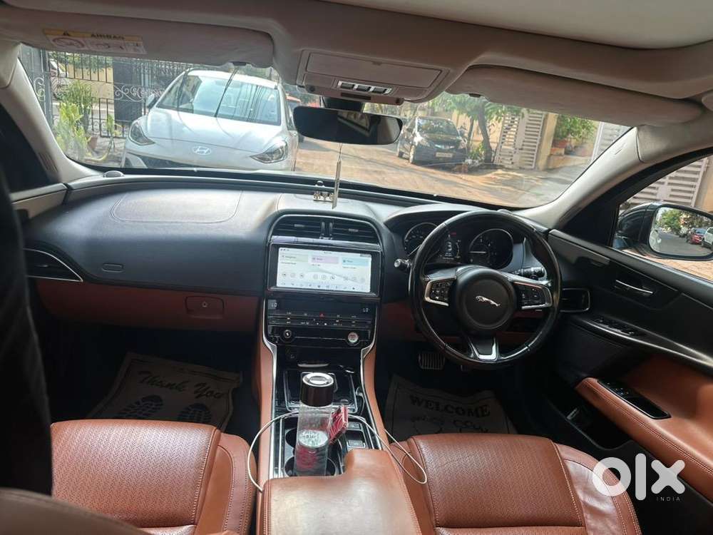 Jaguar Xe 2.0 Portfolio Topend With Meridian Speakers