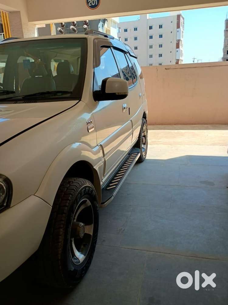 Tata Safari 4x4 Vx 2011 Diesel  2nd Owner  1.30l Km  Manual