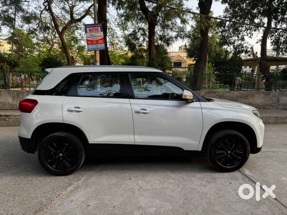 Maruti Suzuki Brezza 1.5 Zxi Smart Hybrid, 2021, Petrol