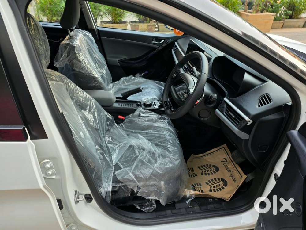 Tata Nexon Fearless Pr Plus 1.2 Revotron Petrol 7 Dca Dt, 2026, Petr..