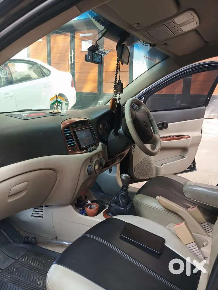 Hyundai Verna CRDi 2007 Manual