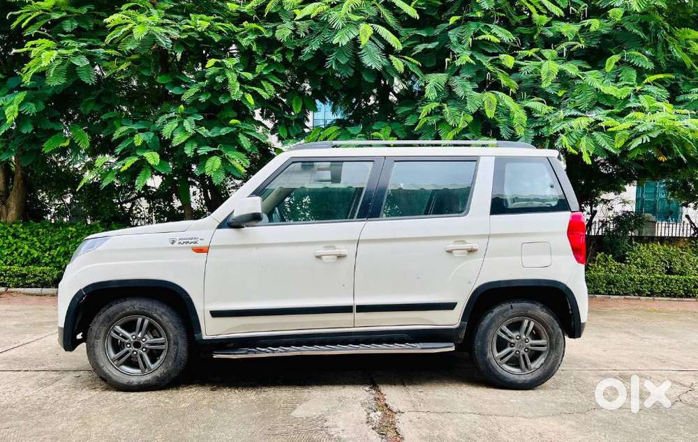 Mahindra Tuv 300 T10 Dual Tone, 2020, Diesel