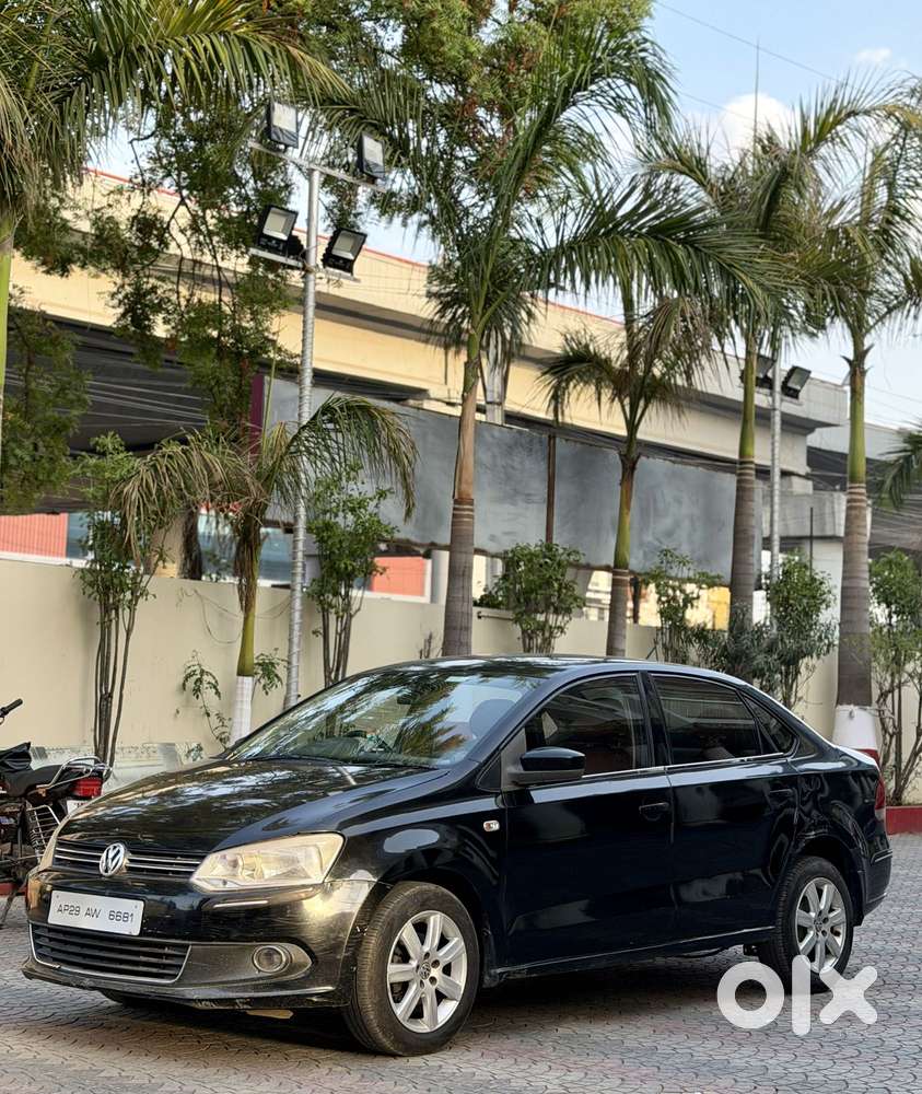 Volkswagen Vento 1.2 Tsi Highline Plus At, 2012, Petrol