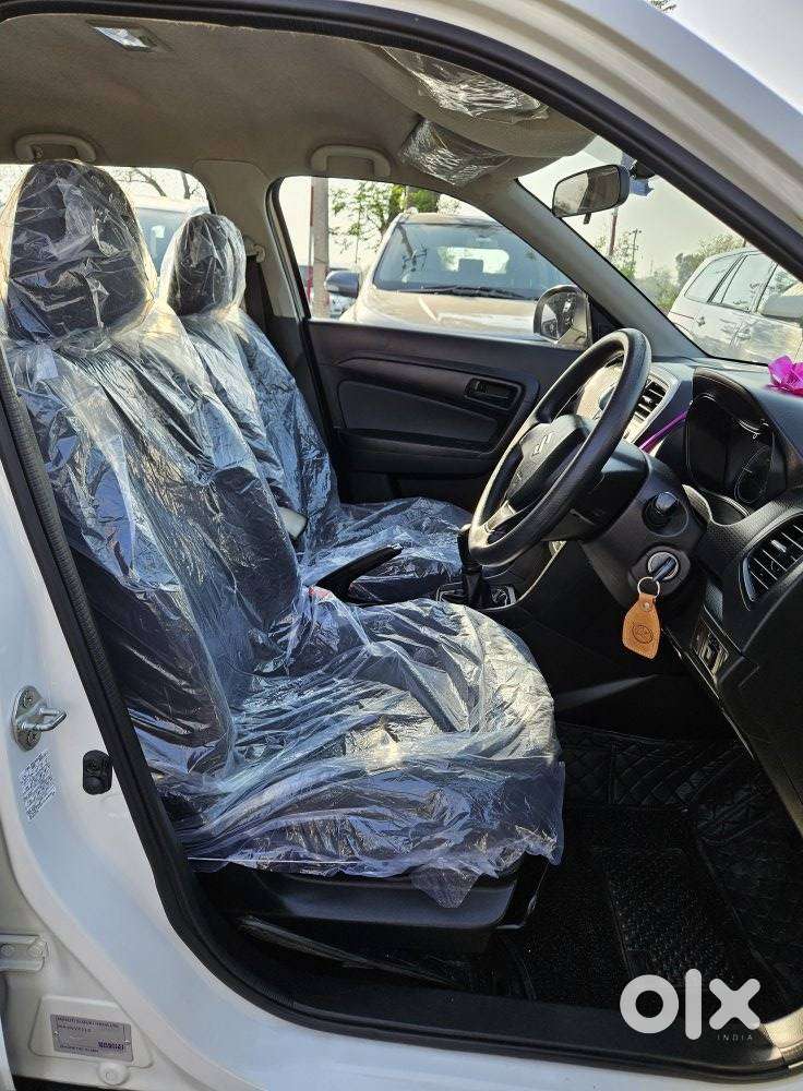 Maruti Suzuki Brezza 1.5 Lxi Smart Hybrid, 2020, Petrol