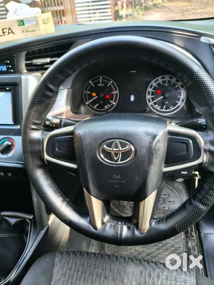 Single Owner Innova Crysta 2017 Gx Showroom Service No Accident