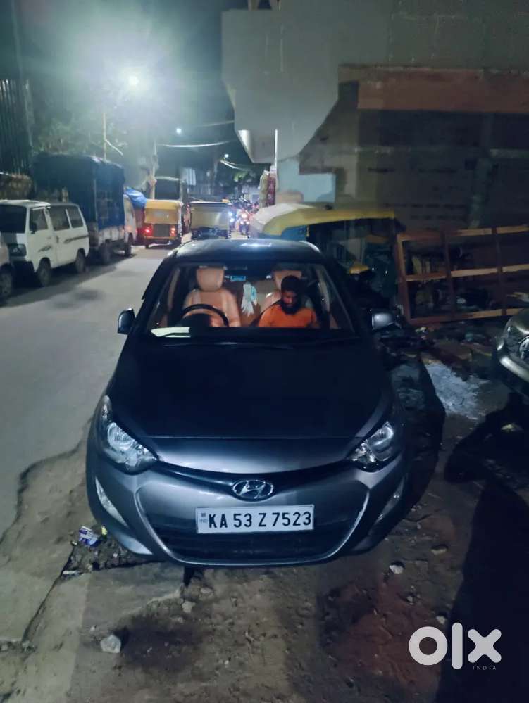 Hyundai I20 Sportz 2012 5th Owner Fc Insurance Running