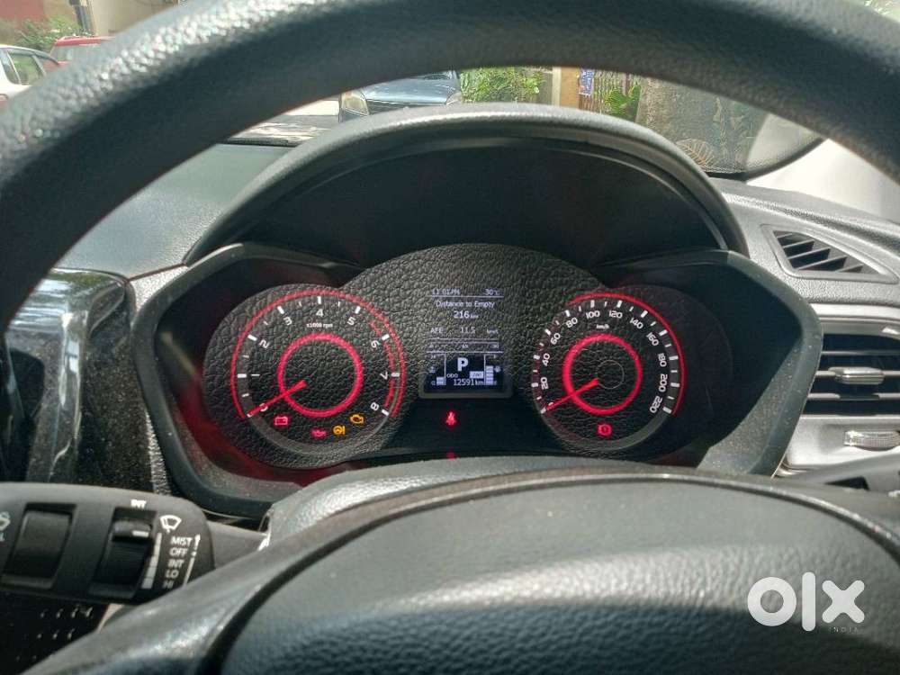 Mahindra Xuv 3xo 2025 Petrol 12600 Km Driven