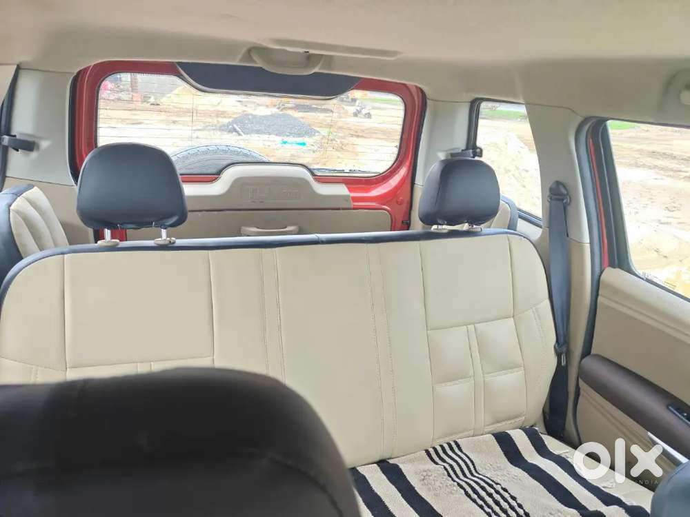 Mahindra Tuv 300 2018