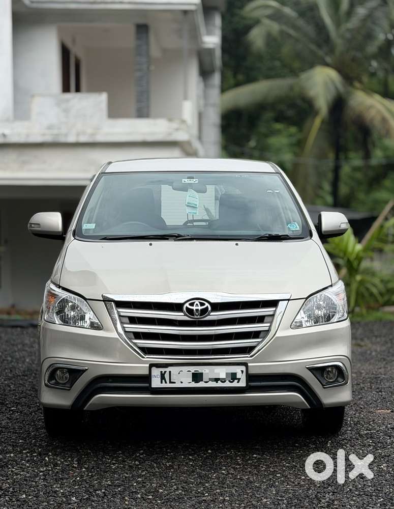 Toyota Innova 2.5 V 7 Str, 2016, Petrol
