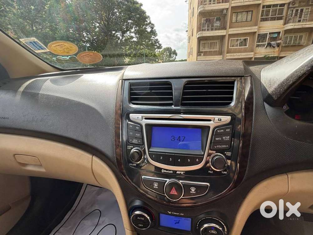 Hyundai Verna Crdi 2012