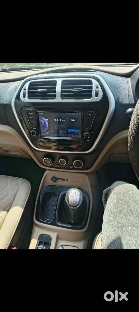 Mahindra Tuv 300 Plus P8, 2018, Diesel