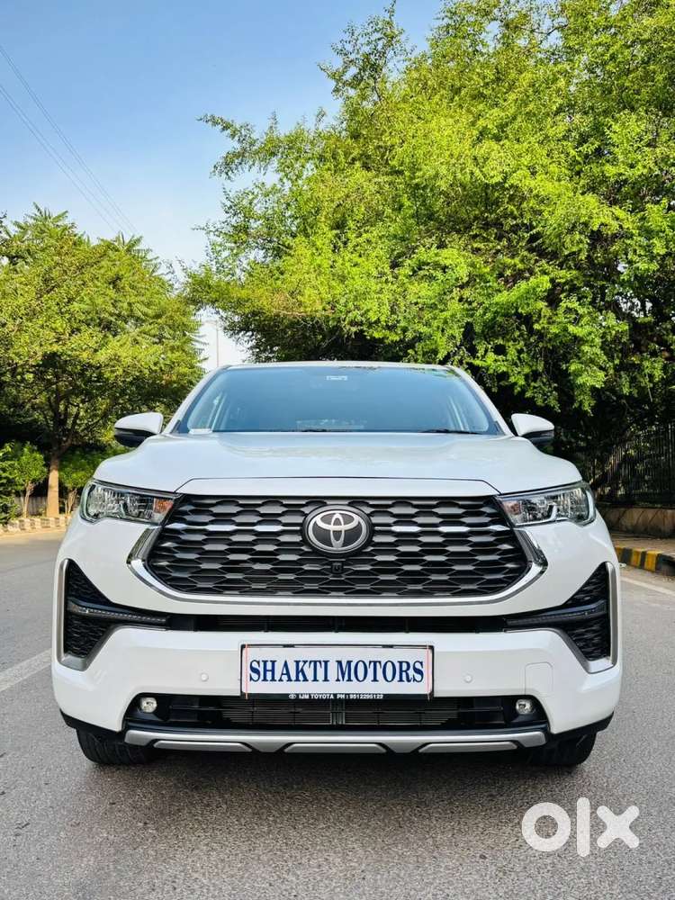 Toyota Innova Hycross, 2026, Petrol