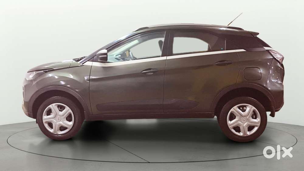 Tata Nexon 1.2 Revotron Xm (s), 2022, Petrol