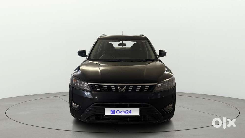 Mahindra Xuv300 W6, 2023, Cng & Hybrids