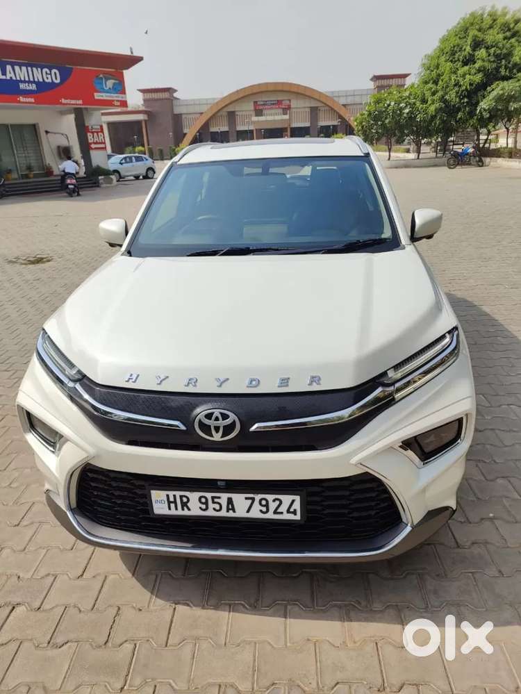 Toyota Urban Cruiser Hyryder 1.5 V Hybrid, 2023, Petrol
