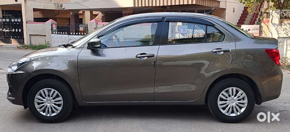 Maruti Suzuki Dzire 1.2 Vxi Amt, 2019, Petrol