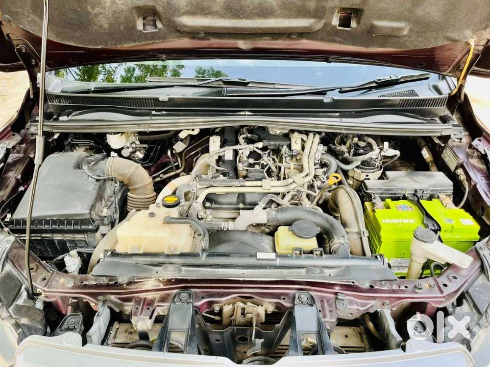 Toyota Innova Crysta 2.4 Vx Mt 8s, 2016, Diesel