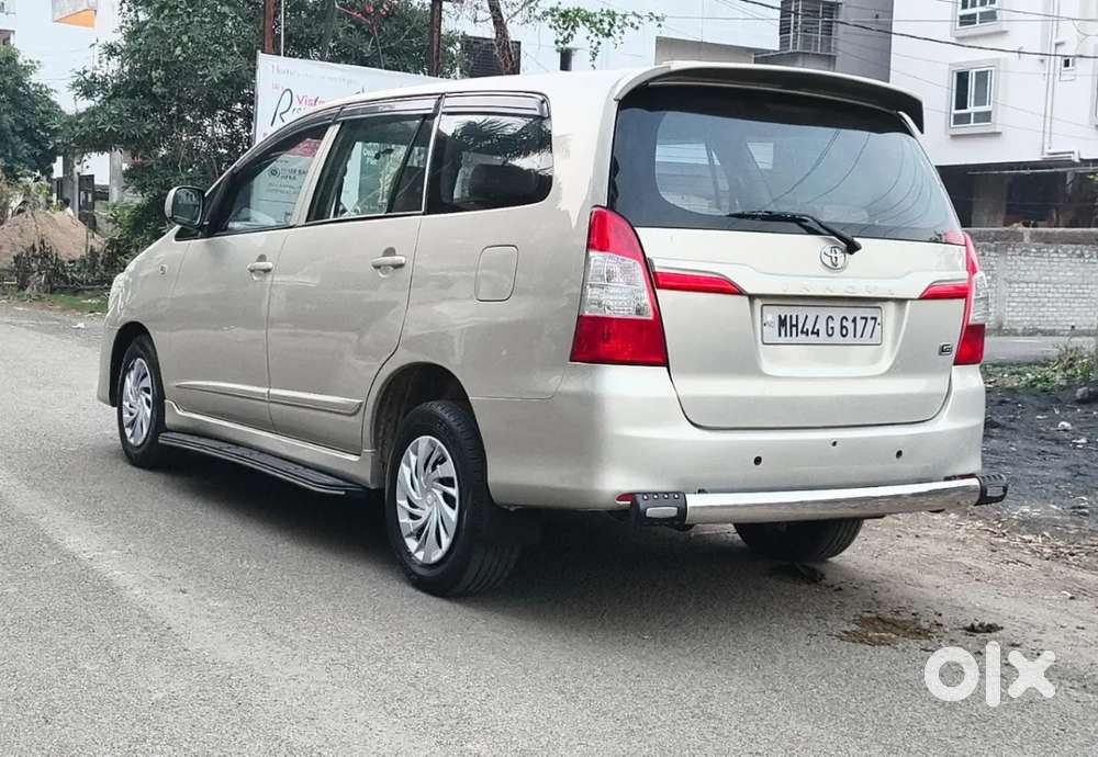 Toyota Innova 2.5 G (diesel) 8 Seater Bs Iv, 2016, Diesel