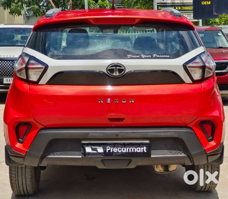Tata Nexon 1.2 Revotron Xma Amt (s), 2023, Petrol