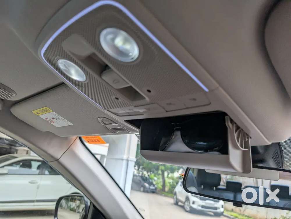 Mahindra Xuv700 2025 Diesel 7 Str Panaromic Sunroof Ventilated Seats