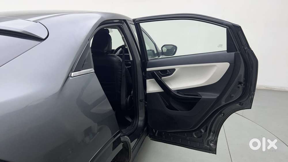 Tata Curvv Creative Plus S 1.2 Revotron Petrol 7dca, 2024, Petrol