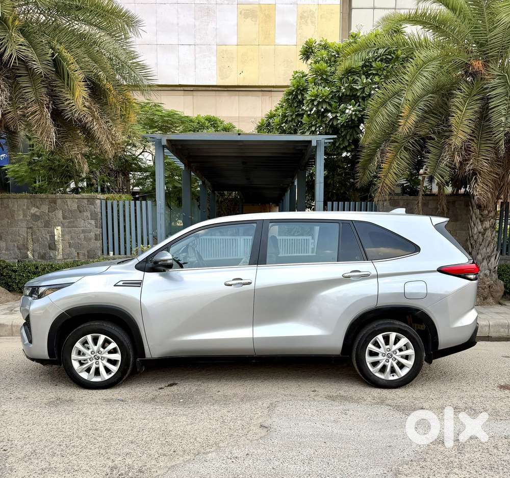 Toyota Innova Hycross 2.0 Gx 7 Str, 2025, Petrol